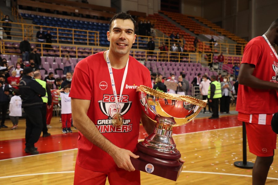 sloukas-cup.jpg